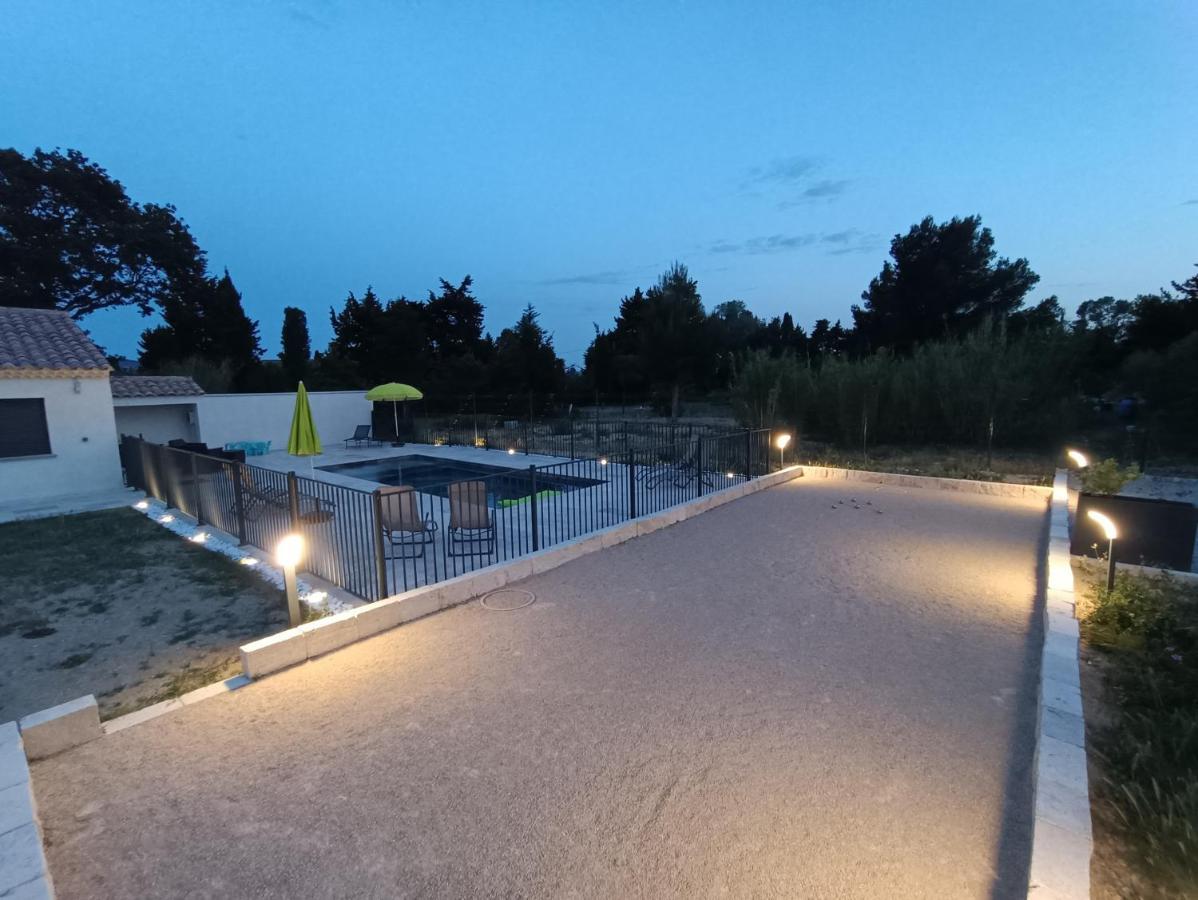 Maison Independante Avec Piscine, 10Min Avignon Pujaut المظهر الخارجي الصورة
