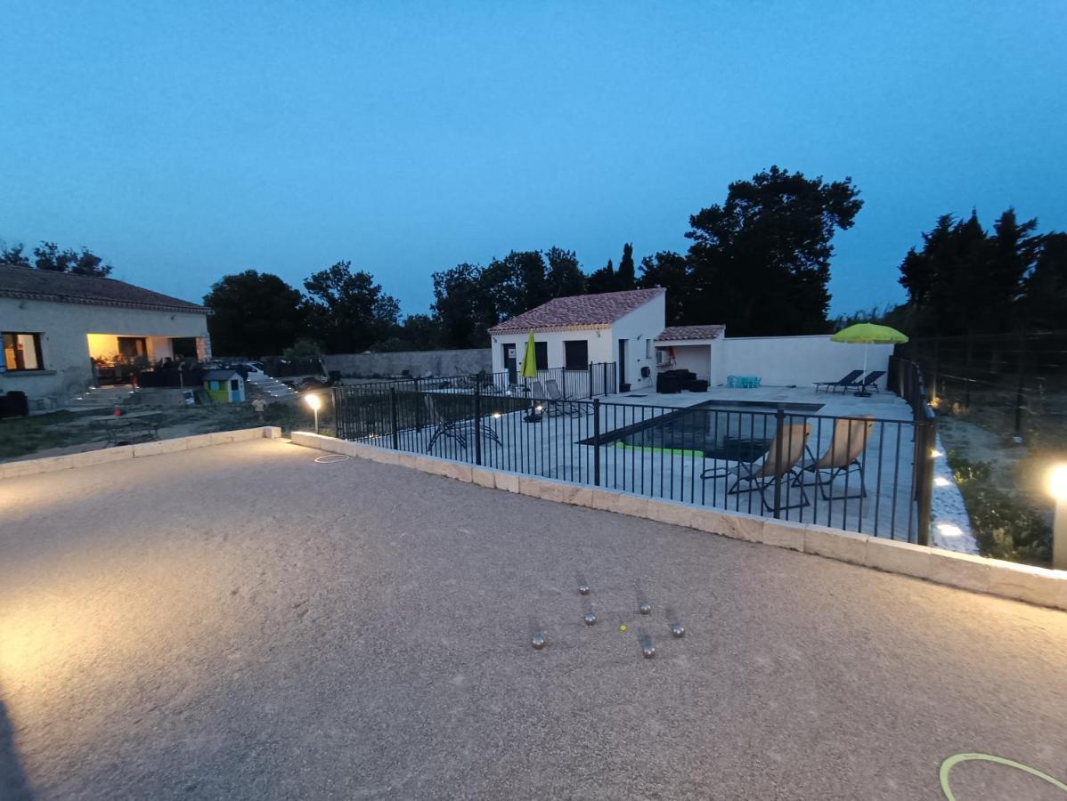 Maison Independante Avec Piscine, 10Min Avignon Pujaut المظهر الخارجي الصورة
